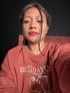 Snapshot of Im_Little chatting on 28, 2, 2025 Im Little online show from 28, 2, 2025