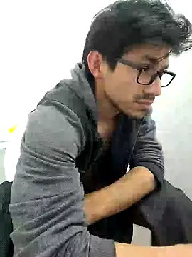 charlesss19 online show from 26, 2, 2025