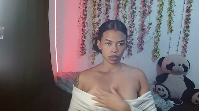 Snapshot of Shenna_brunette_ chatting on 22, 9, 2025 Shenna brunette online show from 22, 9, 2025