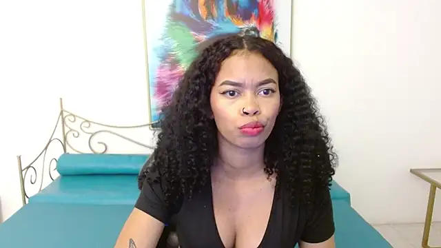 Snapshot of Shenna_brunette_ chatting on 17, 2, 2025 Shenna brunette online show from 17, 2, 2025