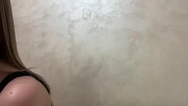 Snapshot of CaitlinaJayne23 chatting on 1, 2, 2026 CaitlinaJayne23 online show from 1, 2, 2026