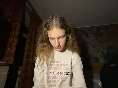 Eva Angel3 online show from 9, 10, 2025