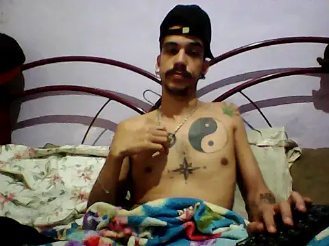 Snapshot of gatobranco001 chatting on 21, 3, 2025 gatobranco001 online show from 21, 3, 2025