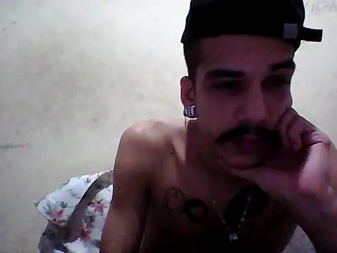 Snapshot of gatobranco001 chatting on 17, 3, 2025 gatobranco001 online show from 17, 3, 2025