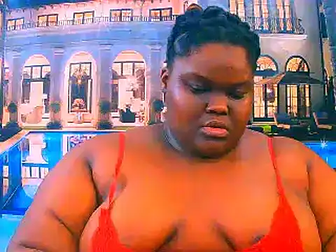 Snapshot of EbonyHotBuns chatting on 4, 7, 2026 EbonyHotBuns online show from 4, 7, 2026