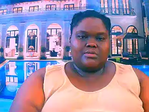 Snapshot of EbonyHotBuns chatting on 7, 7, 2026 EbonyHotBuns online show from 7, 7, 2026