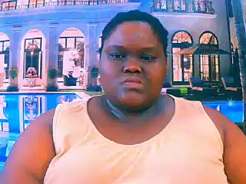 Snapshot of EbonyHotBuns chatting on 17, 6, 2026 EbonyHotBuns online show from 17, 6, 2026