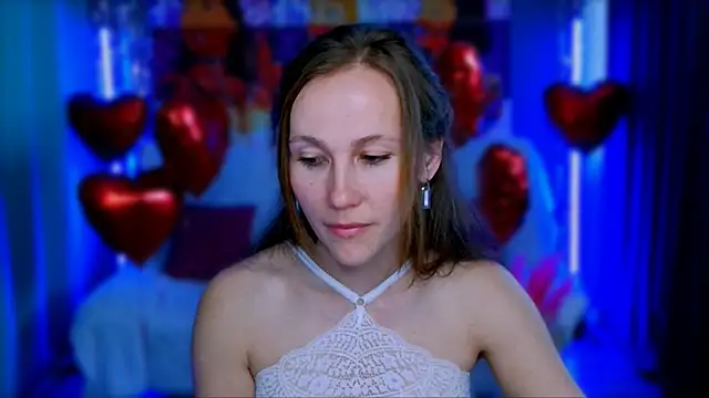 Snapshot of MichelleOrtis chatting on 8, 3, 2025 MichelleOrtis online show from 8, 3, 2025