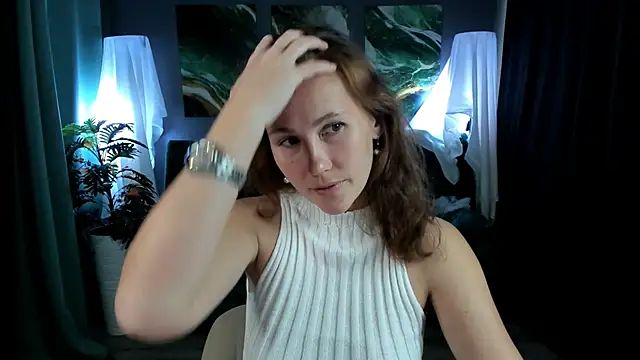 Snapshot of MichelleOrtis chatting on 7, 11, 2025 MichelleOrtis online show from 7, 11, 2025