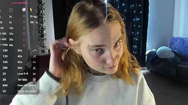 ReddHotPipper online show from 10, 3, 2025