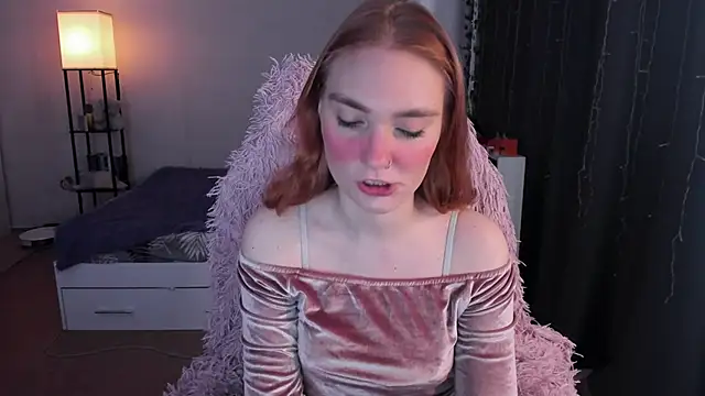 Snapshot of ReddHotPipper chatting on 14, 2, 2026 ReddHotPipper online show from 14, 2, 2026