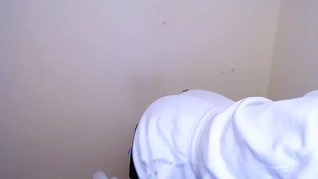 MissOliviaa  online show from 23, 1, 2025