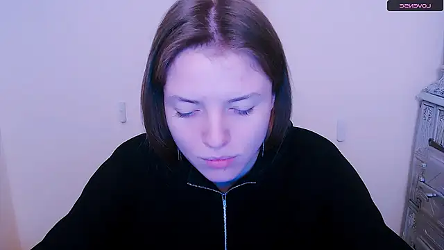 MissOliviaa  online show from 1, 2, 2025