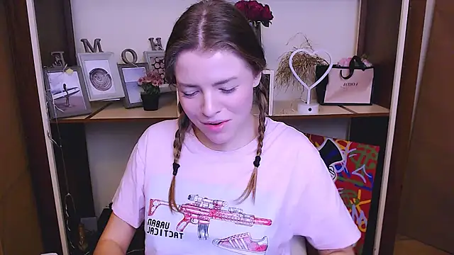 MissOliviaa  online show from 25, 1, 2025