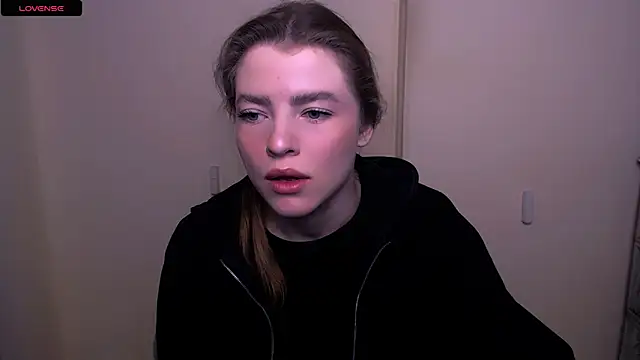 MissOliviaa  online show from 22, 2, 2025