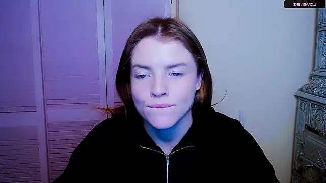 MissOliviaa  online show from 24, 1, 2025