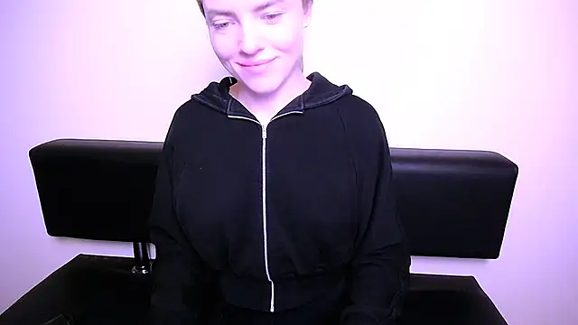 MissOliviaa  online show from 31, 1, 2025