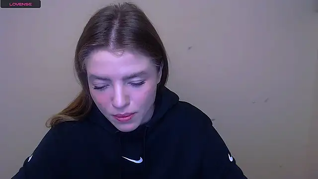 MissOliviaa  online show from 27, 2, 2025