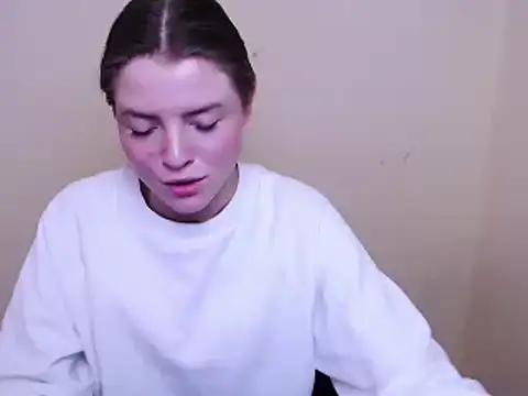 MissOliviaa  online show from 22, 1, 2025