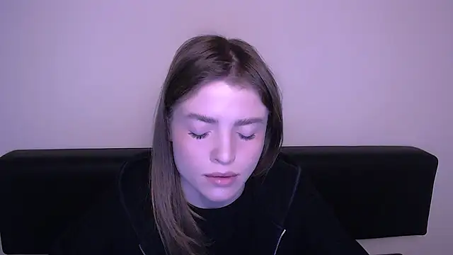 MissOliviaa  online show from 19, 2, 2025