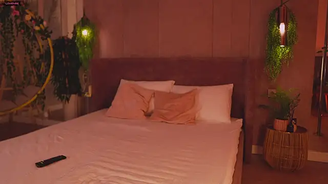 Smiley Mia online show from 14, 11, 2025