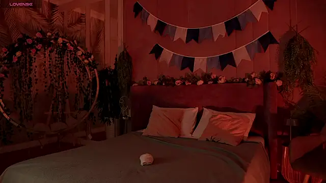 Smiley Mia online show from 30, 9, 2025