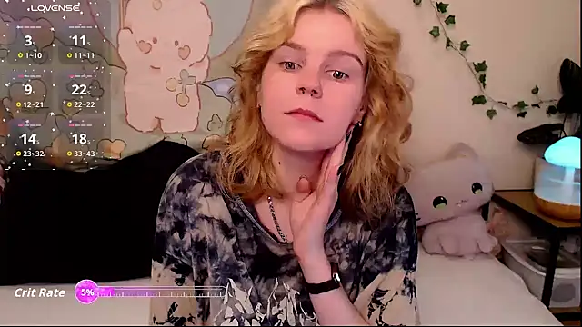 Snapshot of Moona_xx chatting on 13, 5, 2026 Moona xx online show from 13, 5, 2026