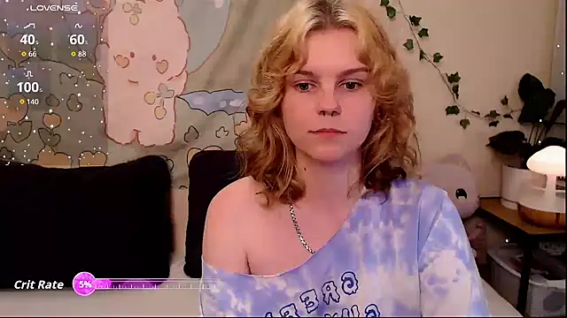 Snapshot of Moona_xx chatting on 8, 5, 2026 Moona xx online show from 8, 5, 2026