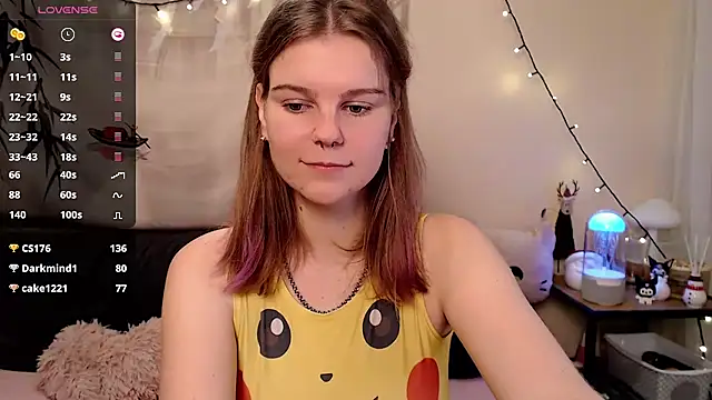 Moona xx online show from 7, 1, 2025