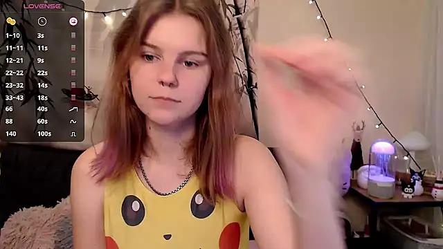 Moona xx online show from 7, 1, 2025