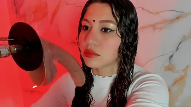 hade cute online show from 14, 4, 2026