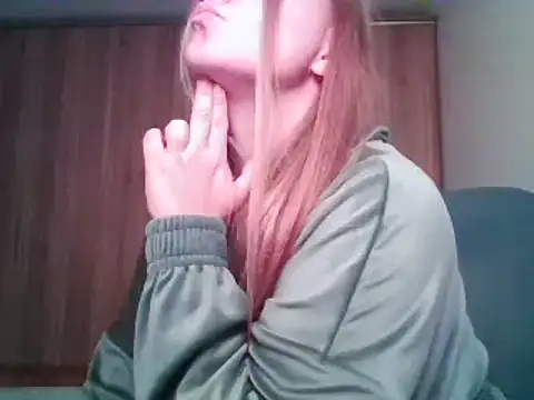 Evasapples online show from 12, 9, 2025