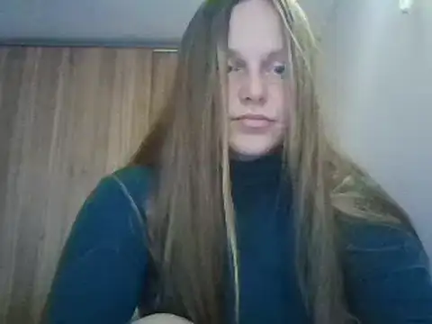 Evasapples online show from 2, 3, 2025