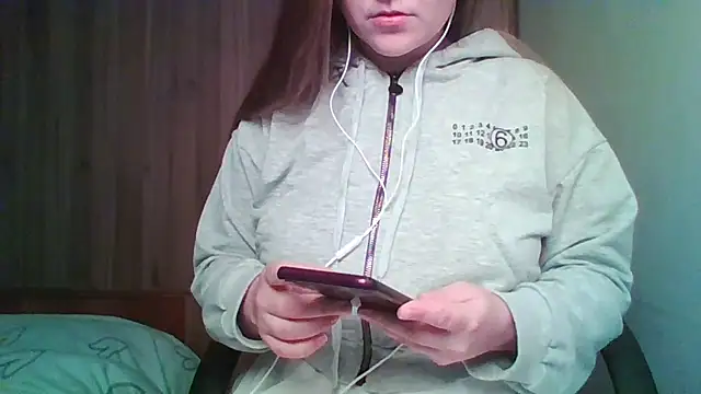 Evasapples online show from 10, 5, 2026