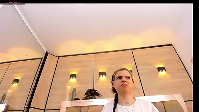 dorothy vegga online show from 1, 12, 2025