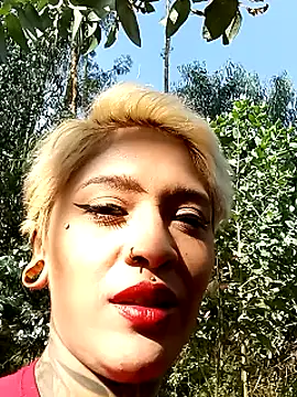 Snapshot of tatouagendecouple chatting on 16, 1, 2025 tatouagendecouple online show from 16, 1, 2025