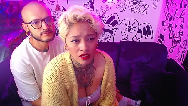 Snapshot of tatouagendecouple chatting on 7, 2, 2025 tatouagendecouple online show from 7, 2, 2025