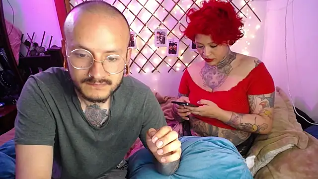 Snapshot of tatouagendecouple chatting on 5, 12, 2025 tatouagendecouple online show from 5, 12, 2025