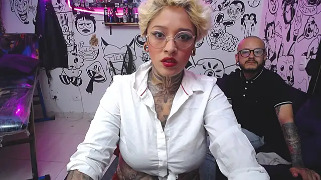 Snapshot of tatouagendecouple chatting on 7, 2, 2025 tatouagendecouple online show from 7, 2, 2025