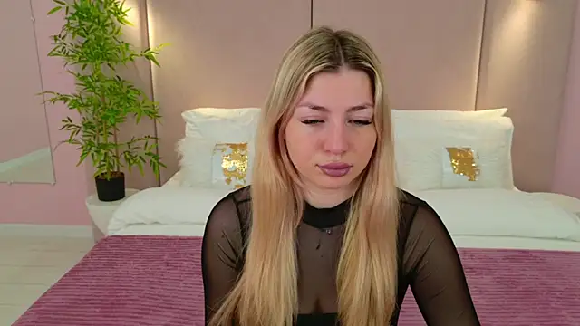 HelenaMorgan online show from 14, 3, 2025