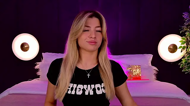 HelenaMorgan online show from 15, 5, 2026