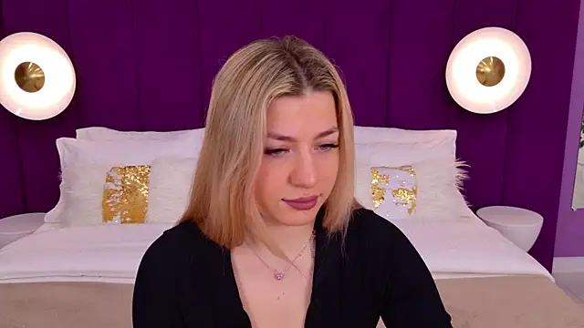 HelenaMorgan online show from 13, 3, 2025