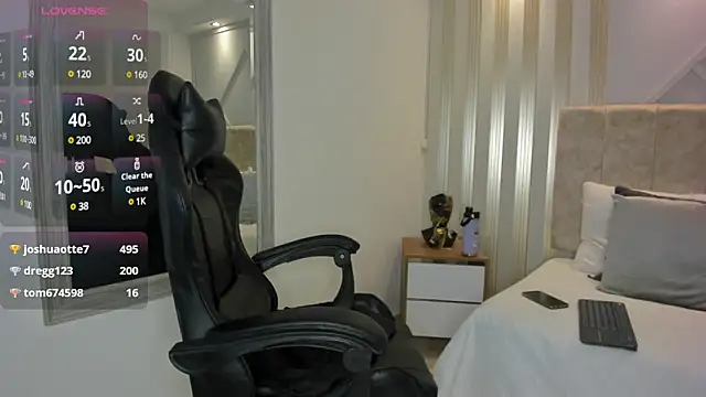 Tayra Pradit online show from 17, 3, 2025