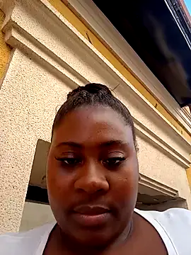 KennyBigWoman online show from 27, 10, 2025