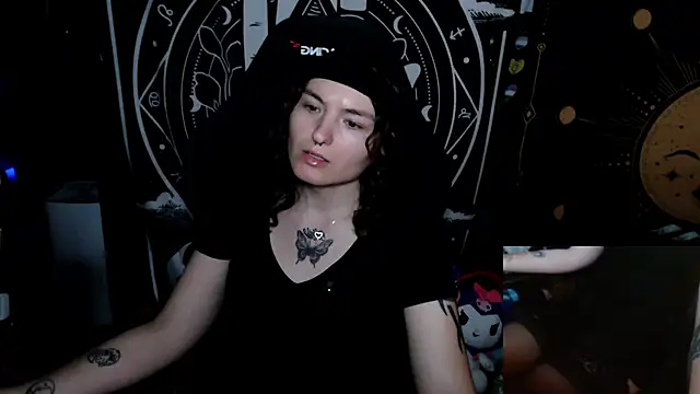 BrandiWRLD 999 online show from 4, 10, 2025