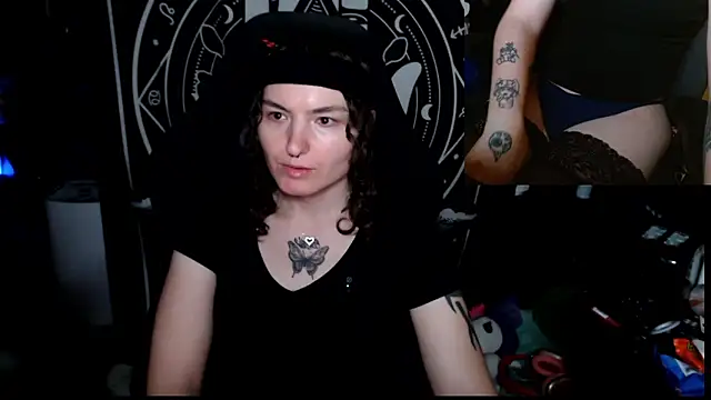 BrandiWRLD 999 online show from 26, 9, 2025