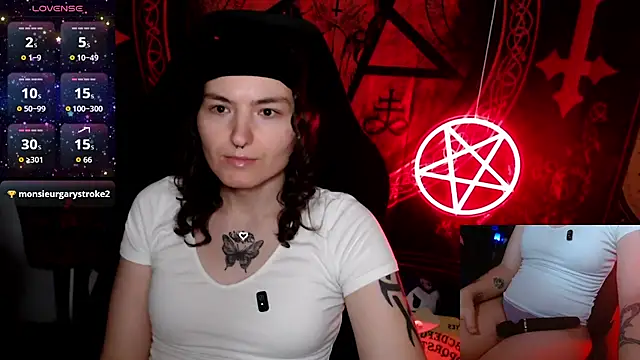 BrandiWRLD 999 online show from 16, 10, 2025