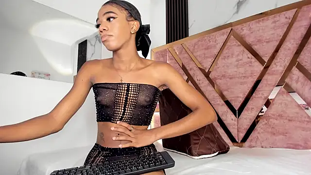 tifany bigdick online show from 15, 3, 2025