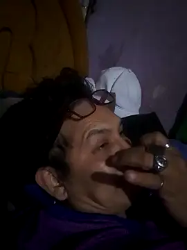 ardiente47 online show from 12, 10, 2025