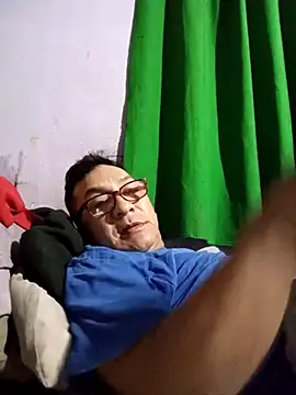 ardiente47 online show from 15, 11, 2025